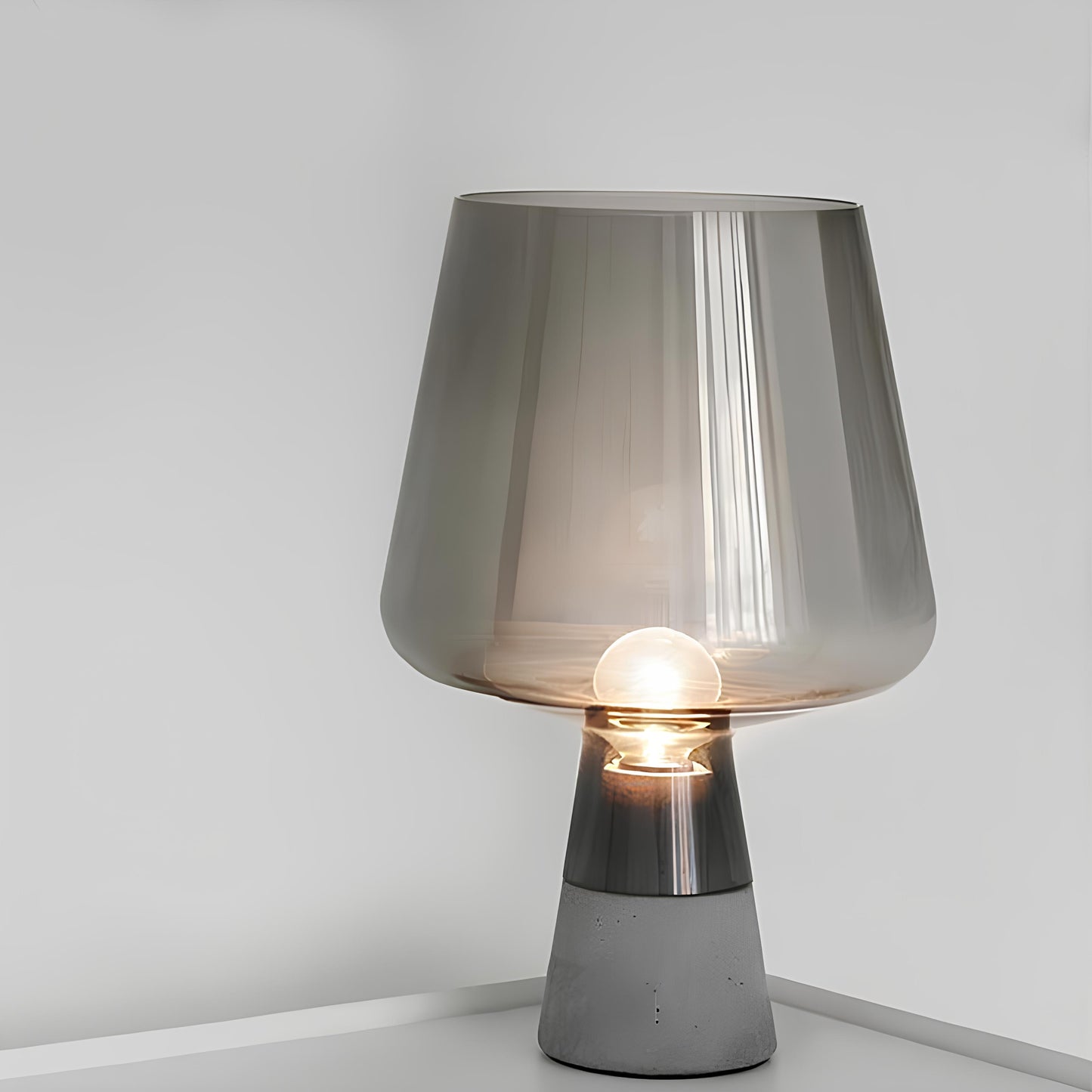 MINIMAL TABLE LAMP IN CONCRETE/GLASS (2 Variants)