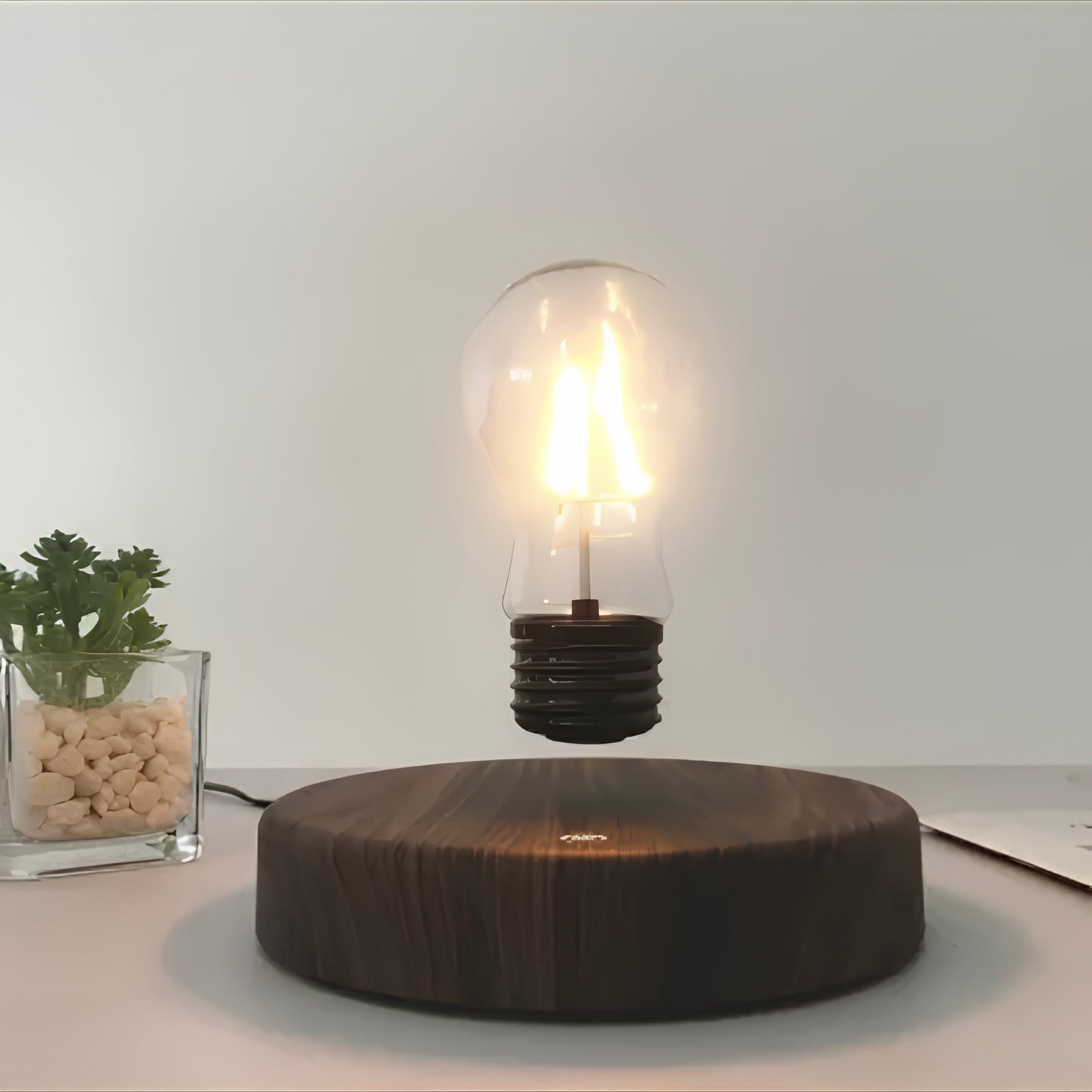 STAND WITH MAGNETIC LEVITATION BULB LAMP