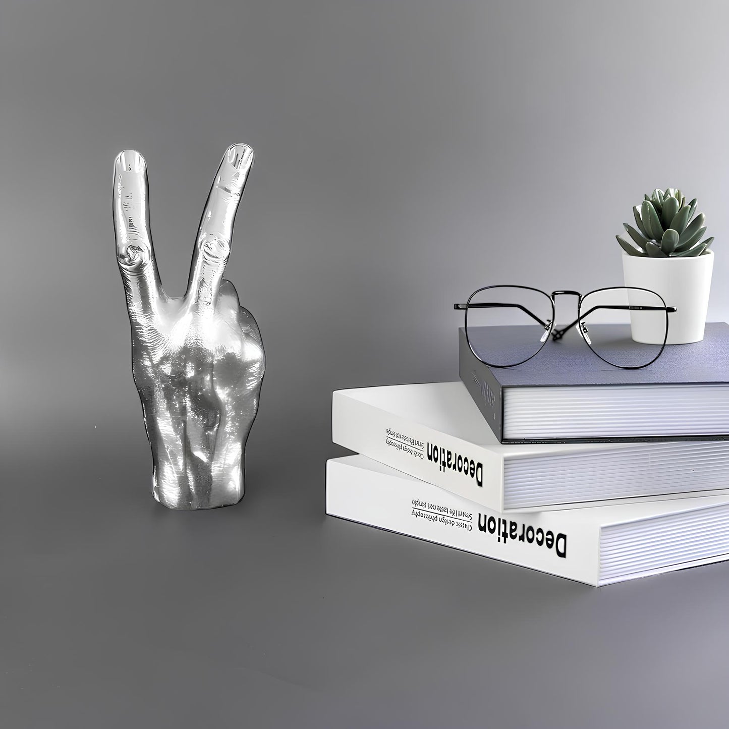RESIN STATUETTE 'Victory'